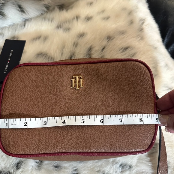 NWT Tommy Hilfiger Small Shoulder Purse - Picture 4 of 5